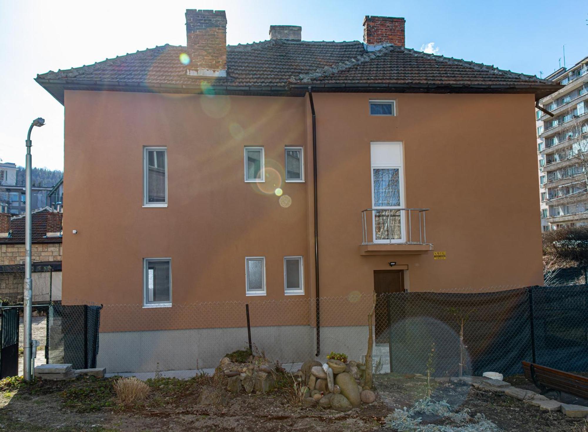 Hotel Navial Gabrovo Esterno foto