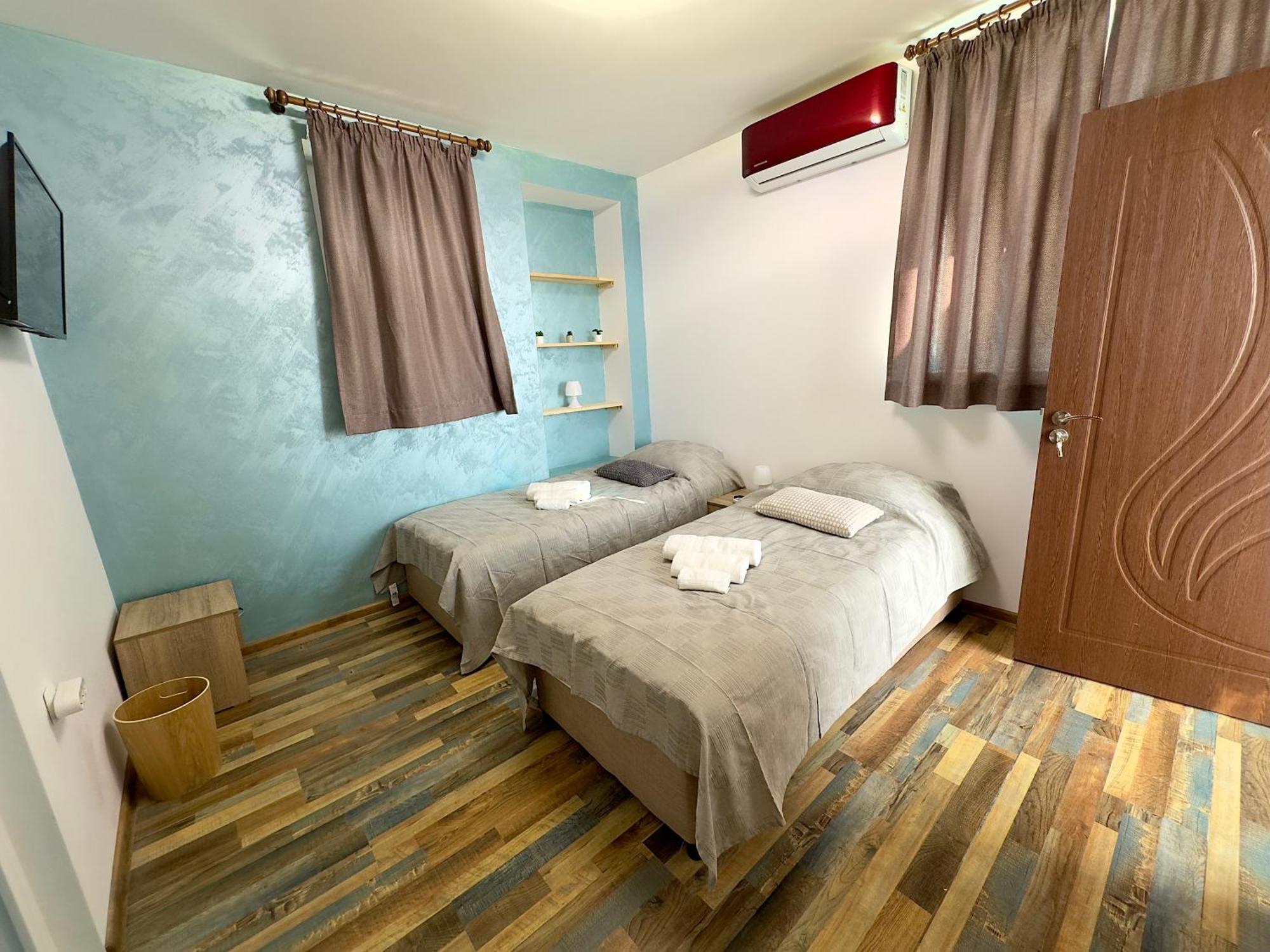 Hotel Navial Gabrovo Esterno foto