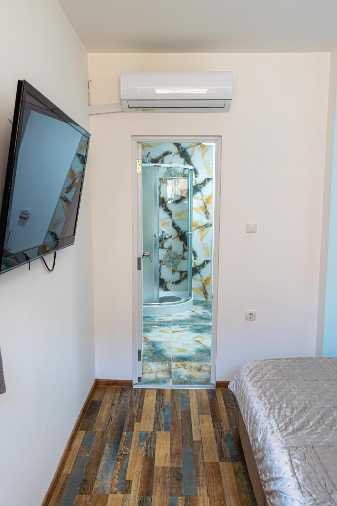 Hotel Navial Gabrovo Esterno foto