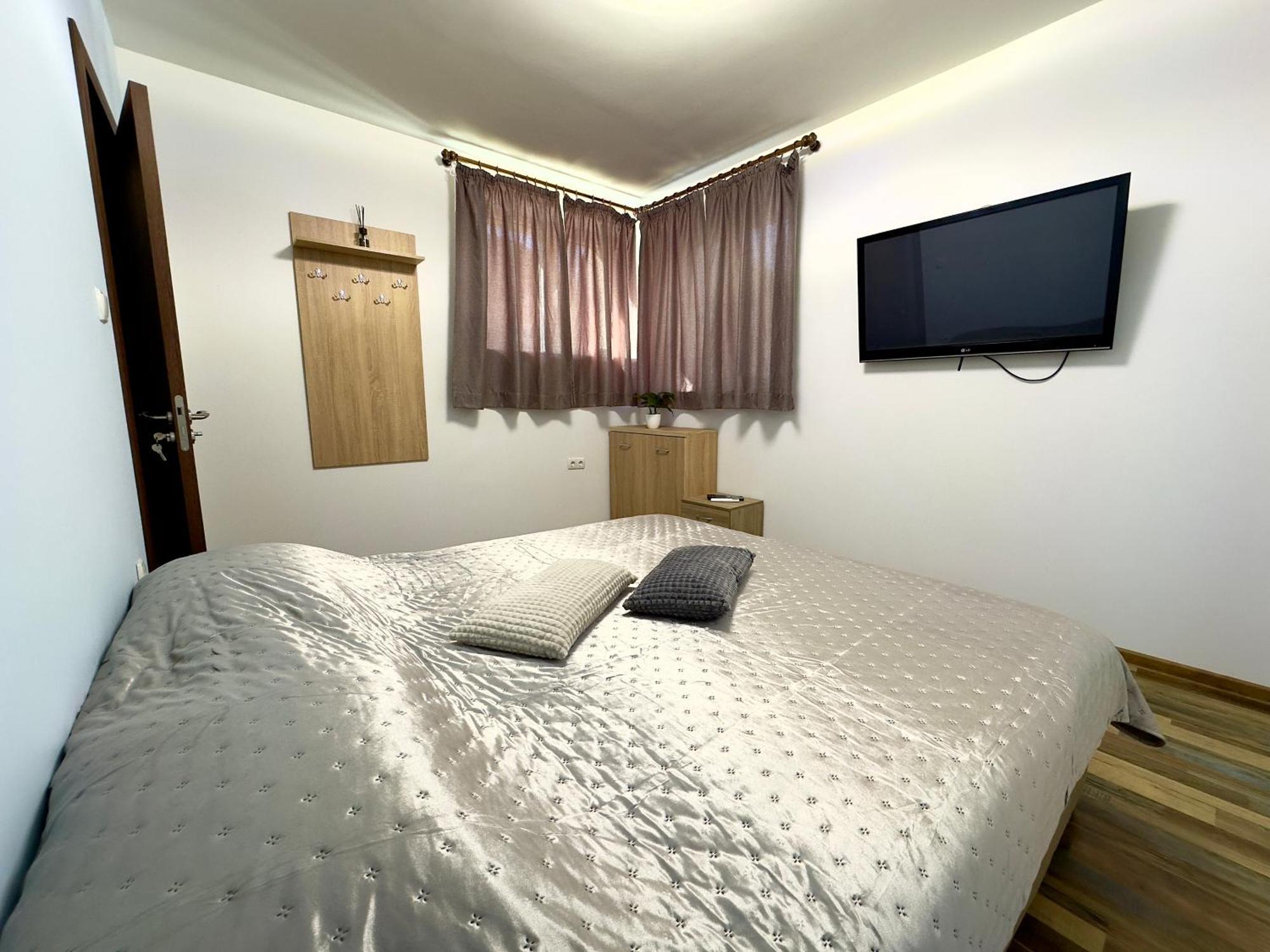 Hotel Navial Gabrovo Esterno foto